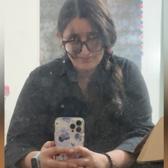 Meet your Posher, Madi - Picture 4 of 4